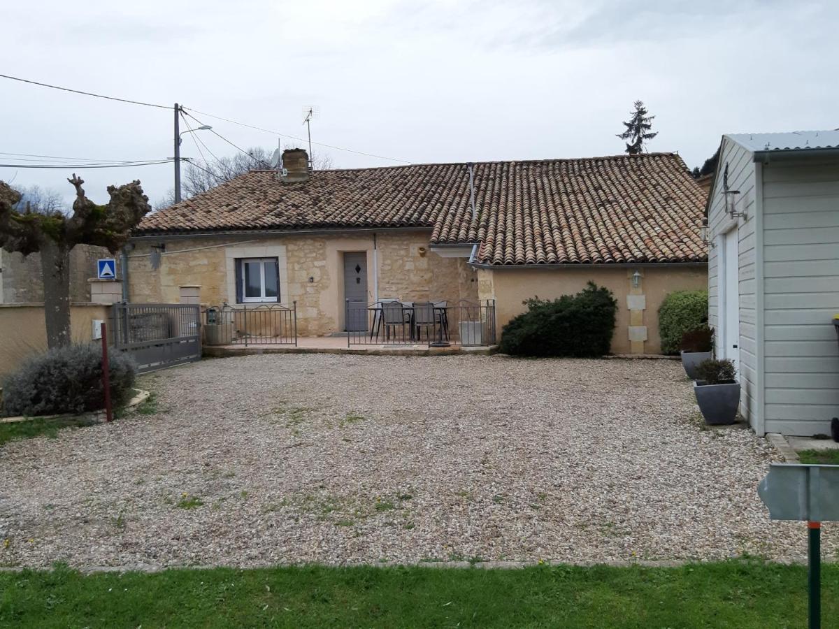 Sainte-Colombe  Gite Les Deux Meules מראה חיצוני תמונה