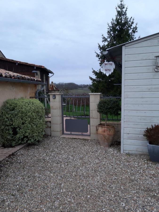Sainte-Colombe  Gite Les Deux Meules מראה חיצוני תמונה