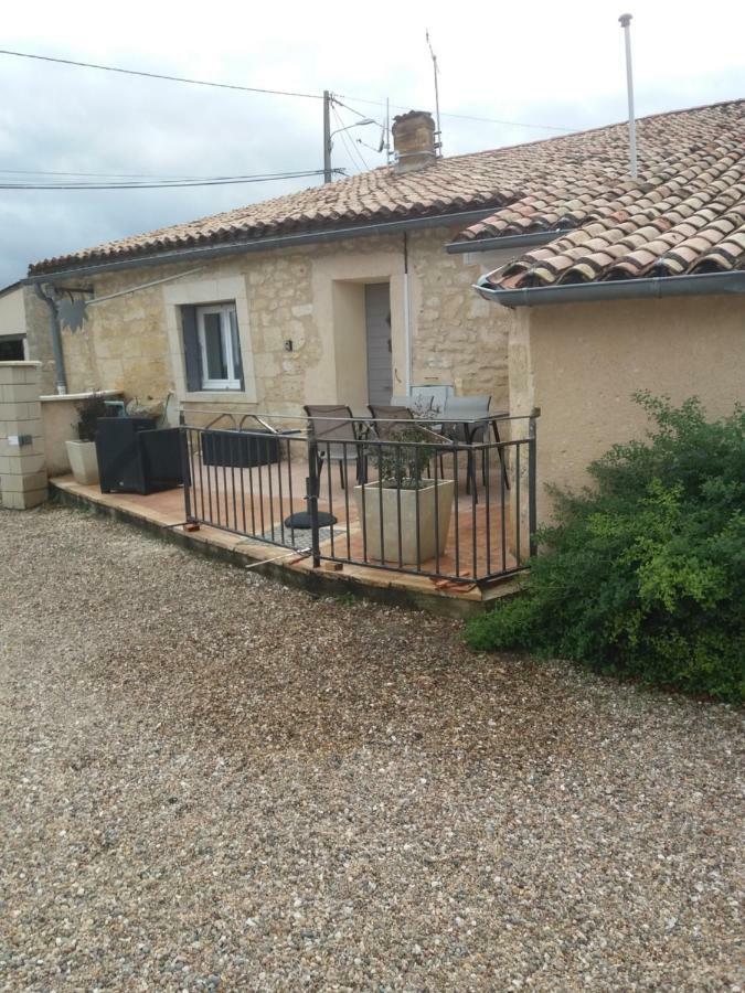Sainte-Colombe  Gite Les Deux Meules מראה חיצוני תמונה